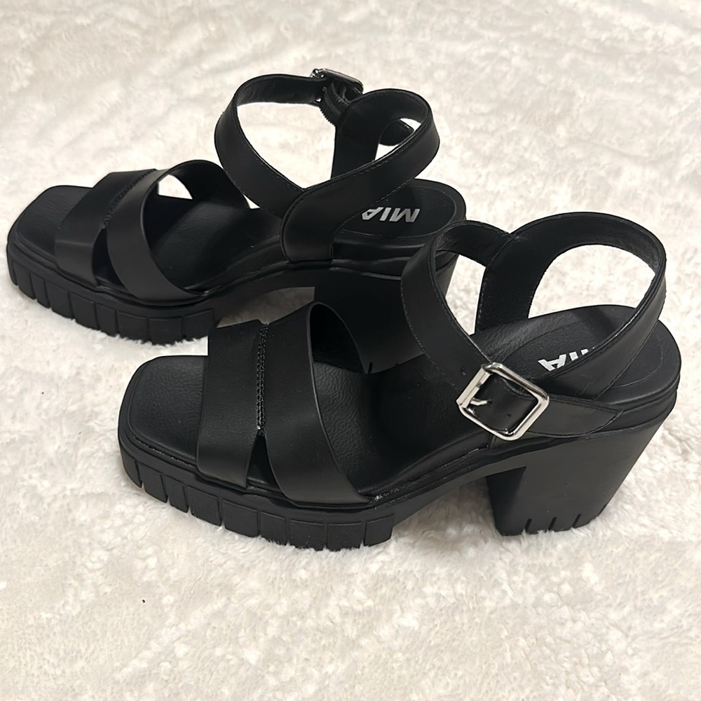 MIA Black Platform Sandals